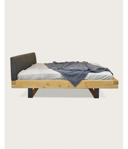 Bakara - Lit poutre en bois massif d'épicéa et métal noir