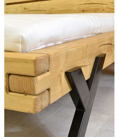 Budapest - Lit poutre en bois massif d'épicéa et pieds métal