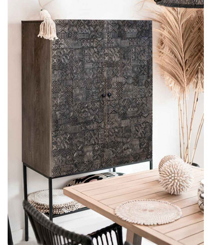 Hawaï - Armoire noire en manguier massif sculpté