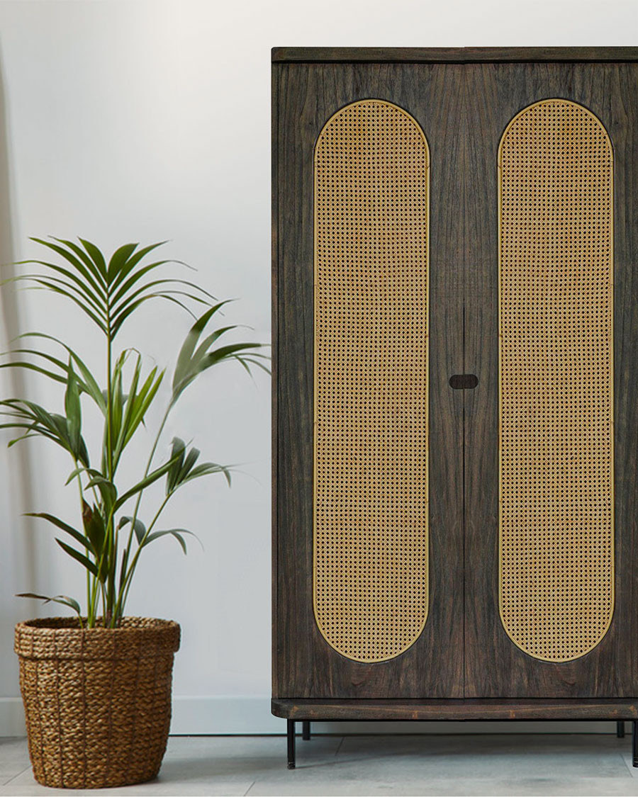 Sanaa- Armoire noire 2...