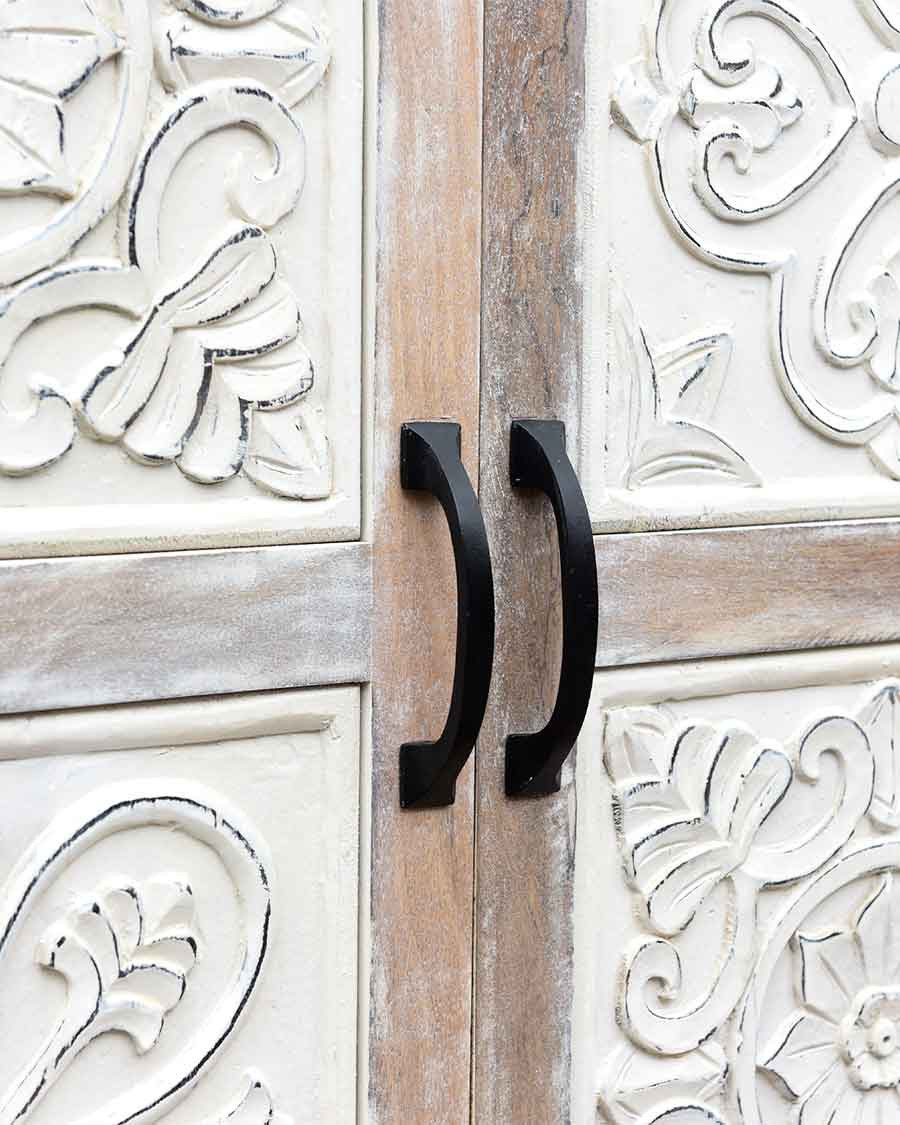 Mala - Buffet haut 2 portes en bois de manguier massif sculpté 85 cm