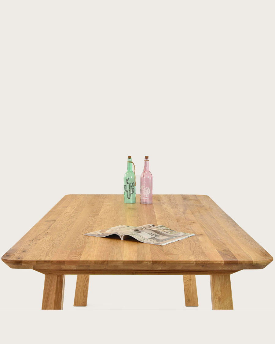 Naty - Table repas scandinave en chêne massif