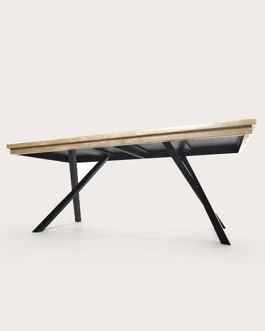 Bucarest - Table repas en manguier massif marqueté L200 cm 10 pers.