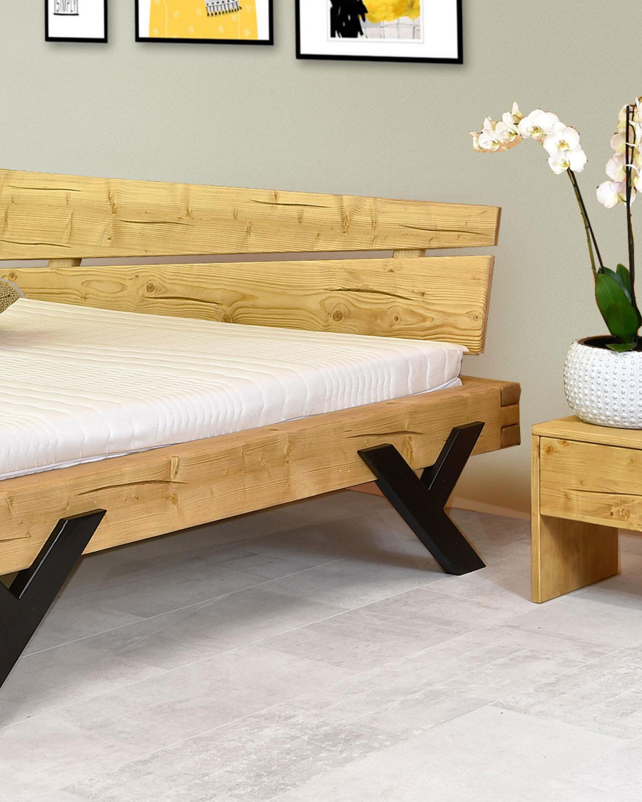 Budapest - Lit poutre en bois massif d'épicéa et pieds métal