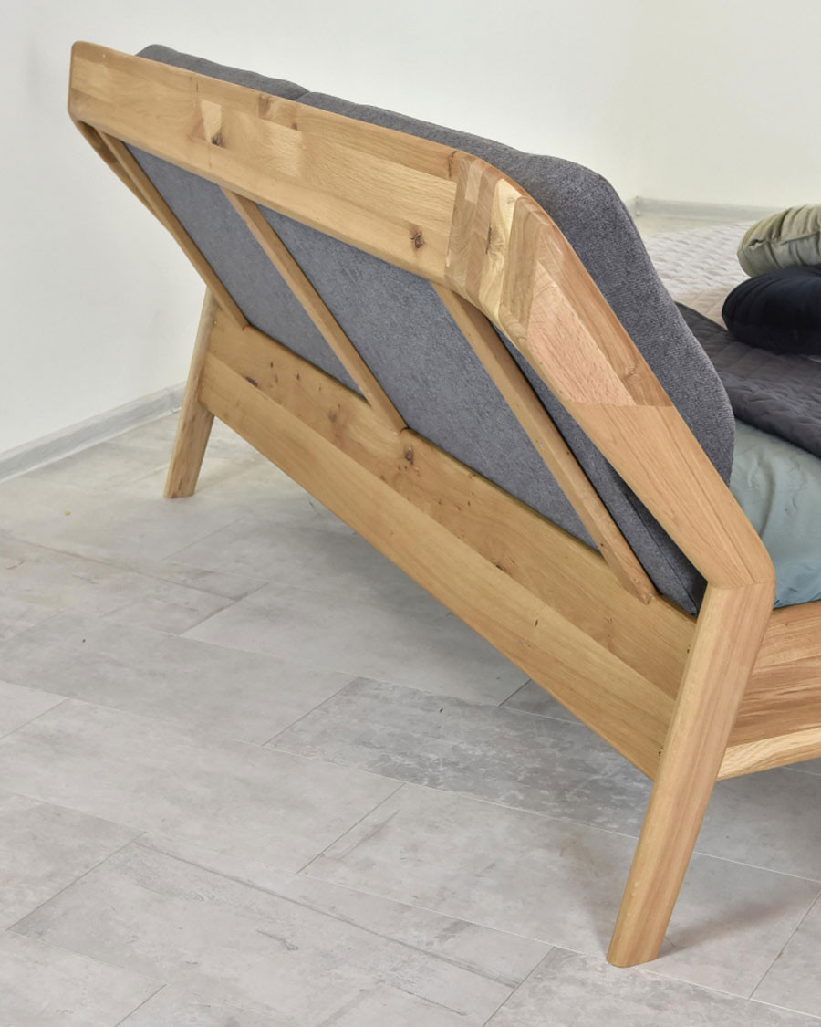 Millésime - Lit robuste en chêne massif