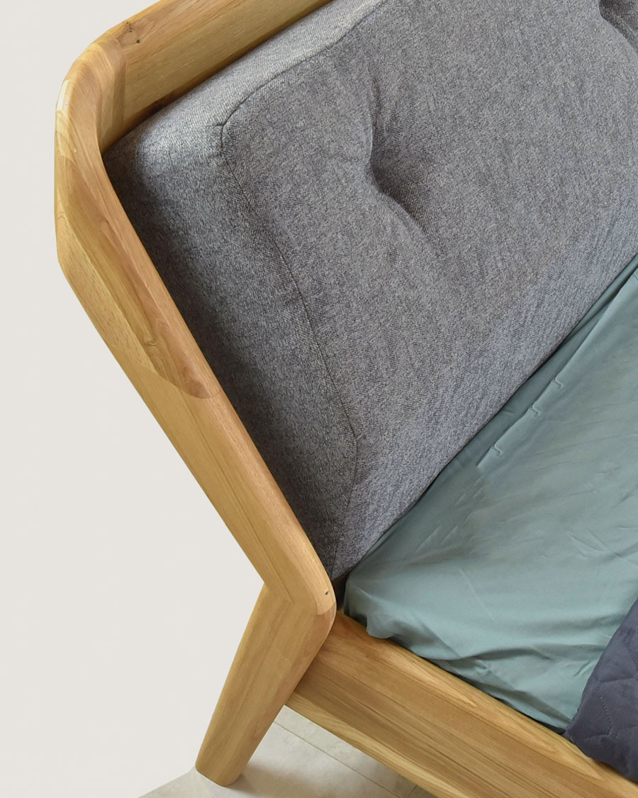 Millésime - Lit robuste en chêne massif