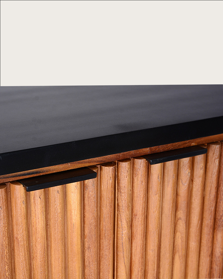 Haussman - Buffet 2 portes en teck recyclé et plateau laqué noir