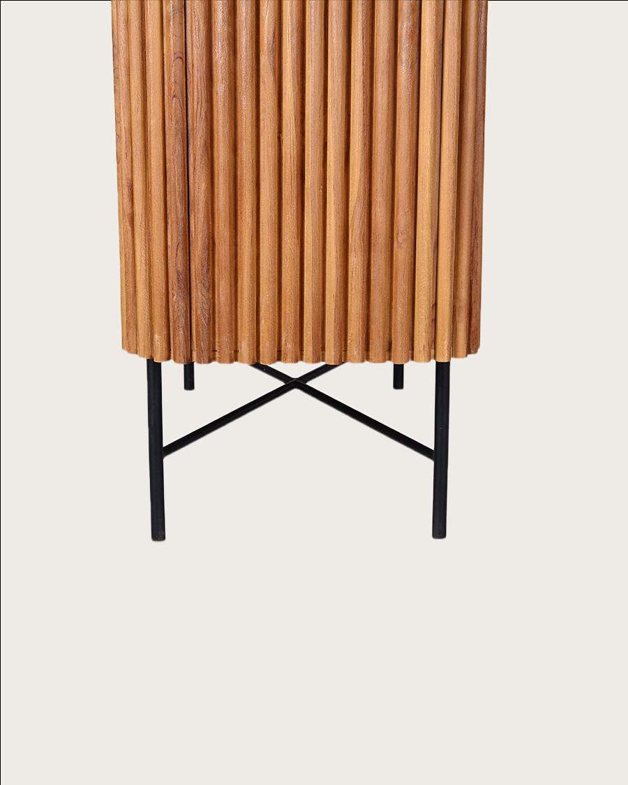 Haussman - Buffet 2 portes en teck recyclé et plateau laqué noir