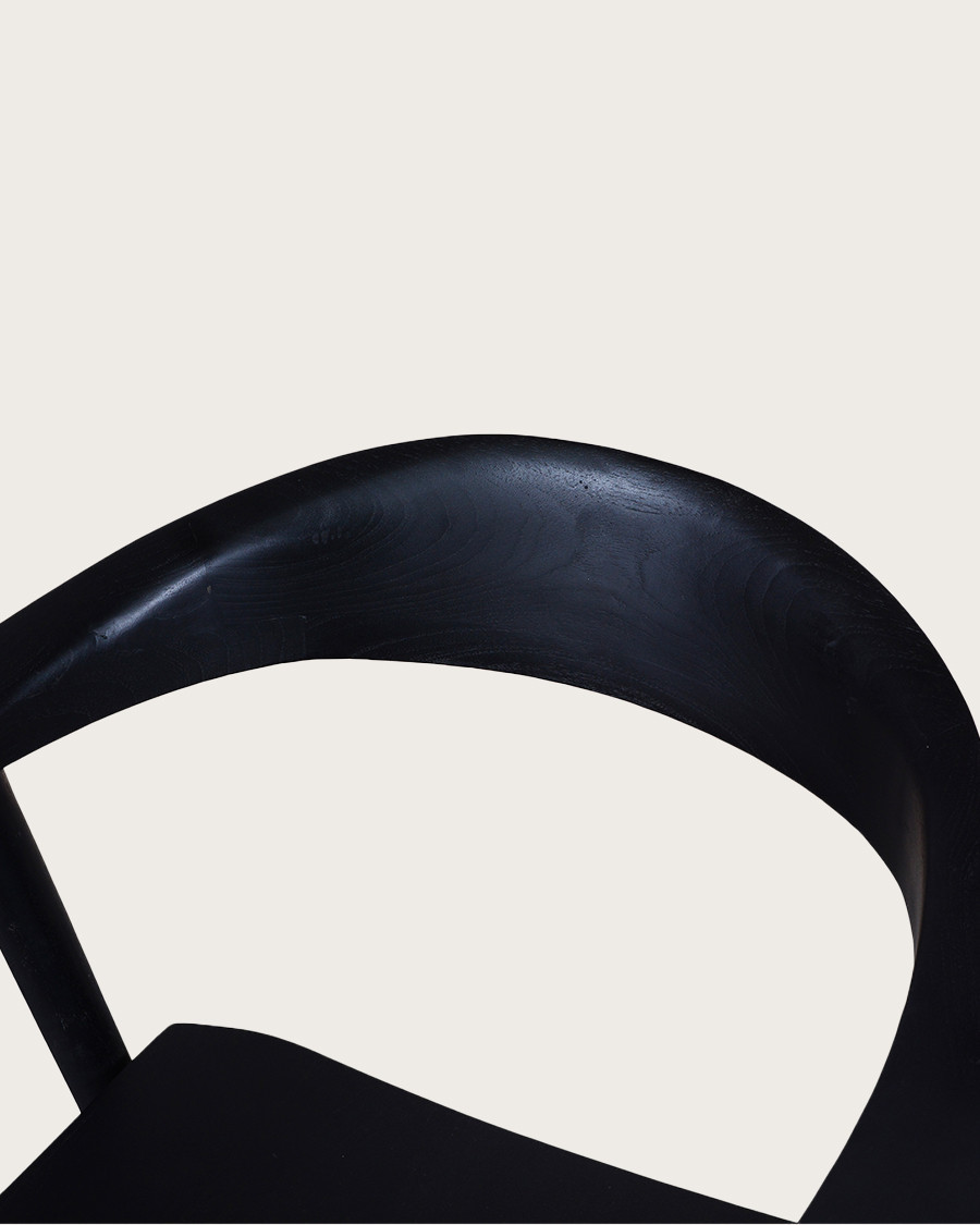 Dewi - Chaise en teck massif noir