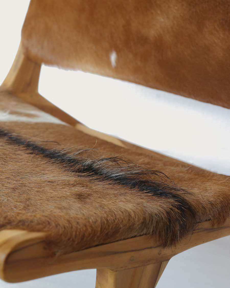 Alma -  Fauteuil en teck et peau de chèvre
