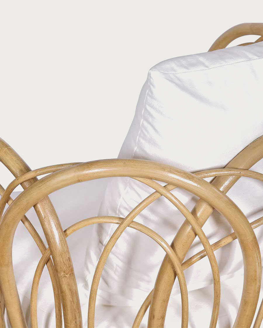 Aurora- Fauteuil de jardin en rotin avec coussin blanc