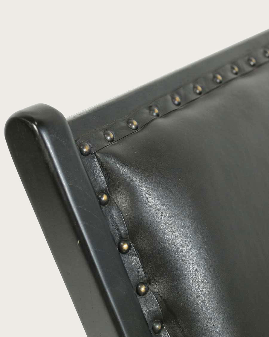 Safran - Fauteuil lounge en teck et cuir noir