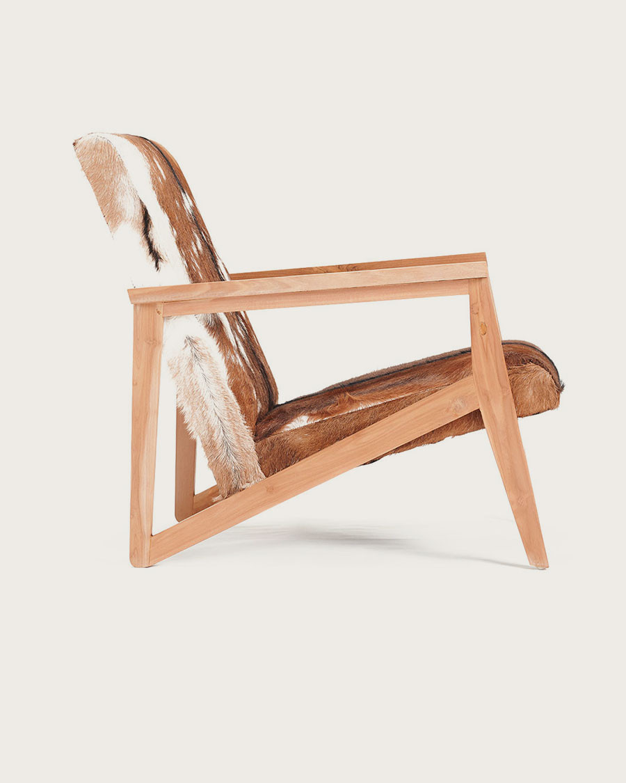 Cow Boy -  Fauteuil en teck et peau de chèvre
