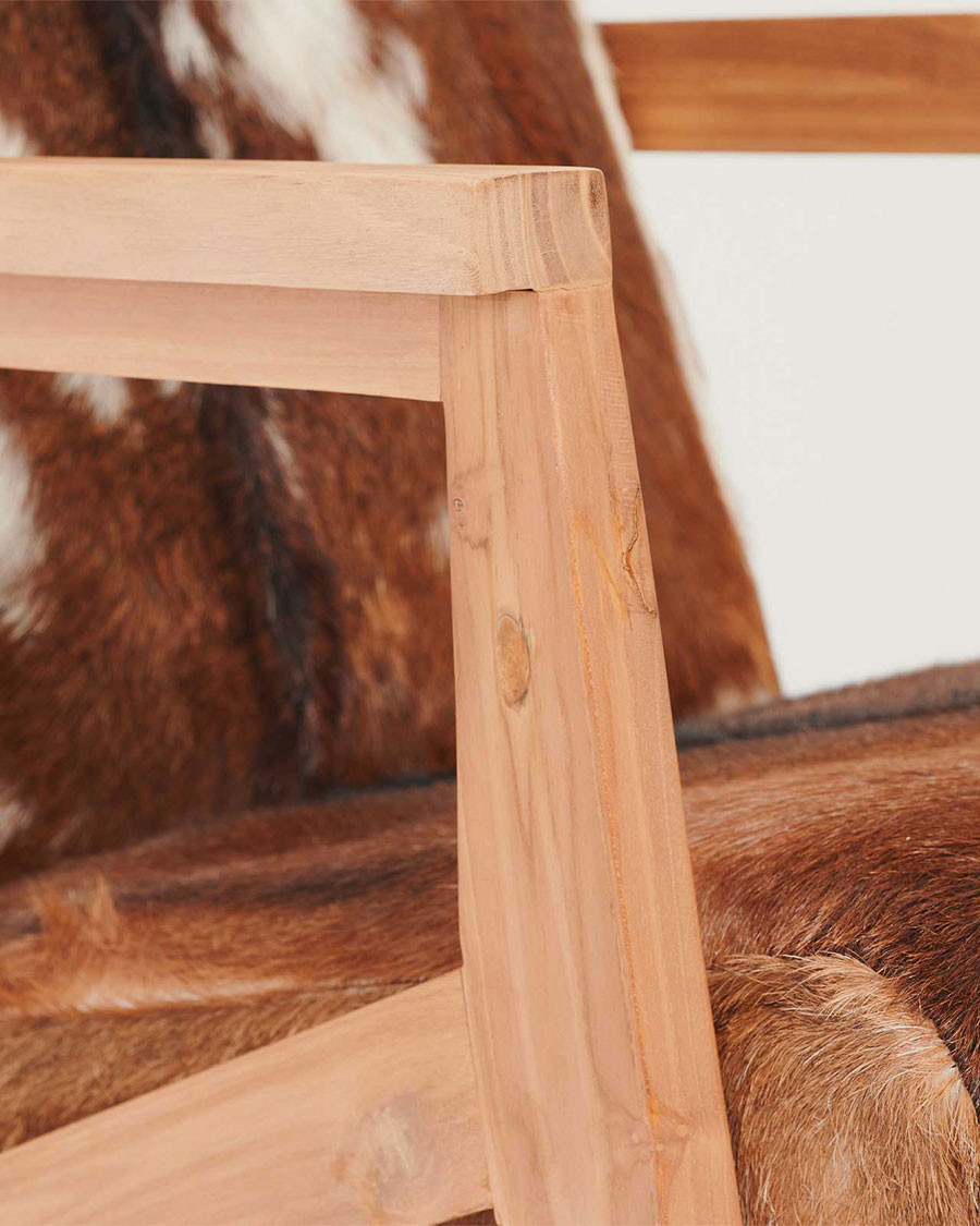 Cow Boy -  Fauteuil en teck et peau de chèvre